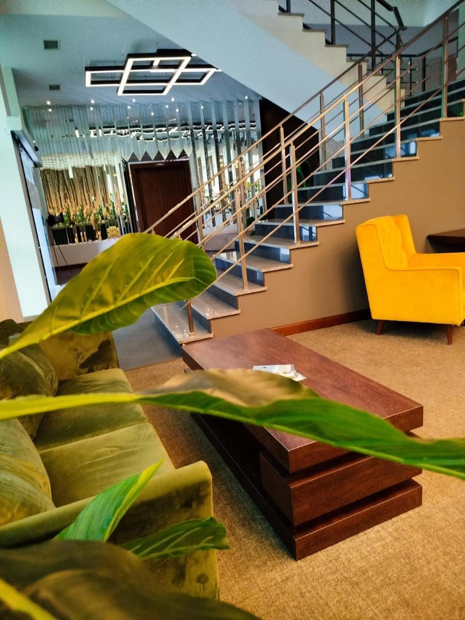 Green Tower Hotel Тбилиси Екстериор снимка